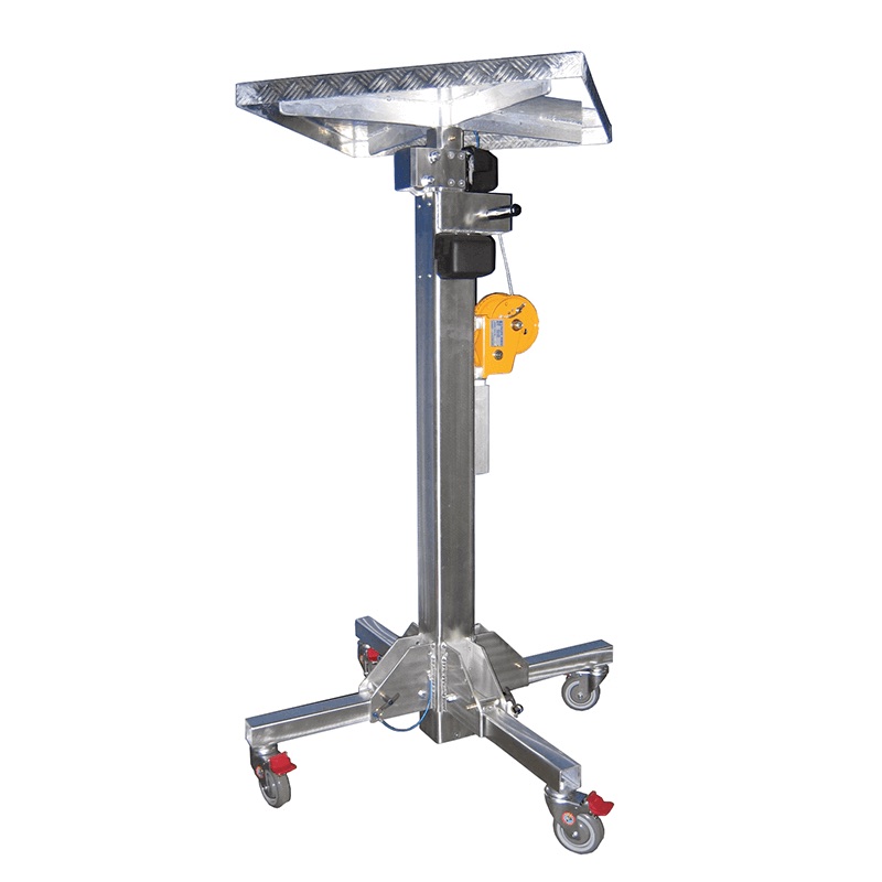 Material hoist with lifting platform mounted on a mobile castor frame